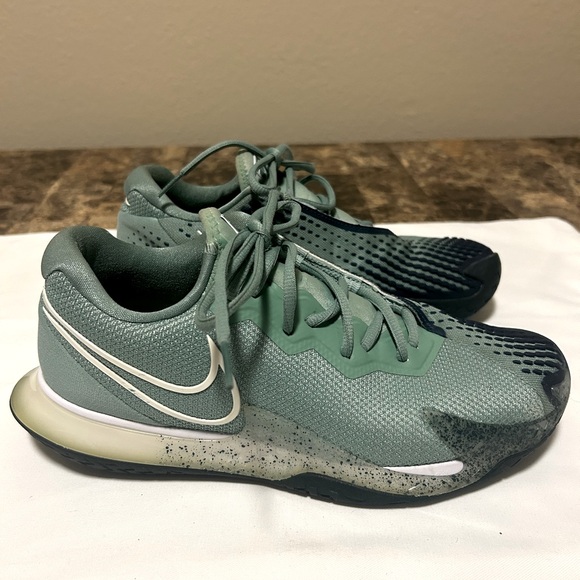 Nike Court Air Zoom Vapor Cage 4 Healing Jade Women’s, Size 9 - Picture 2 of 14